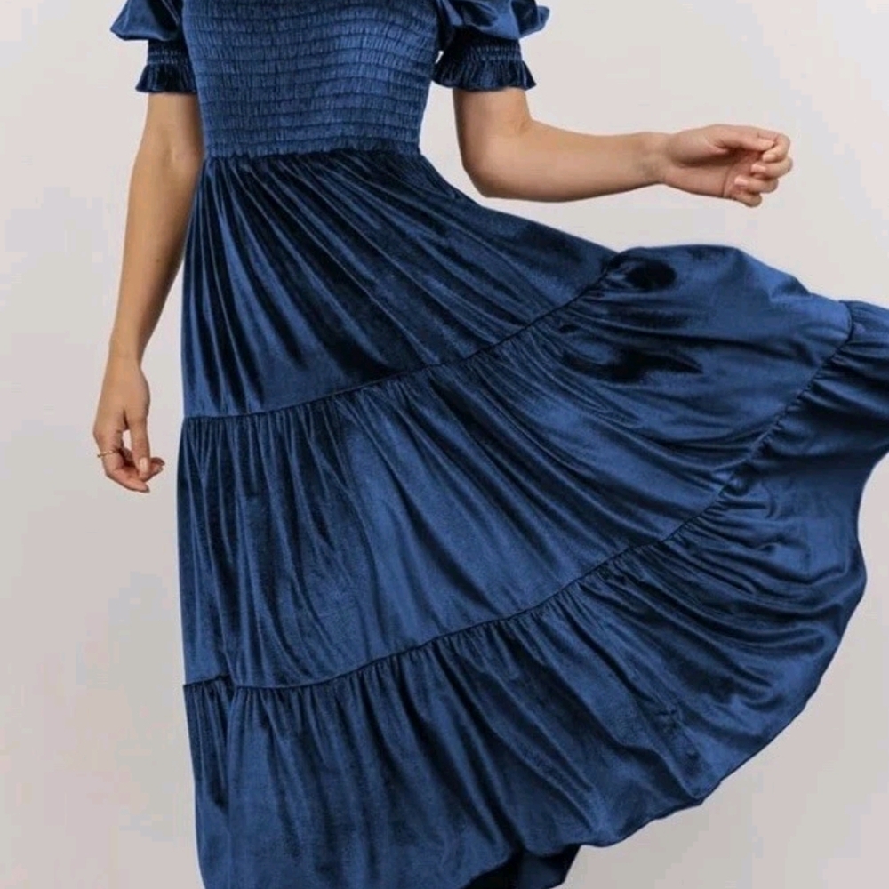 R Vivimos Blue Velvet Smocked Tiered Dress Medium - Picture 11 of 13